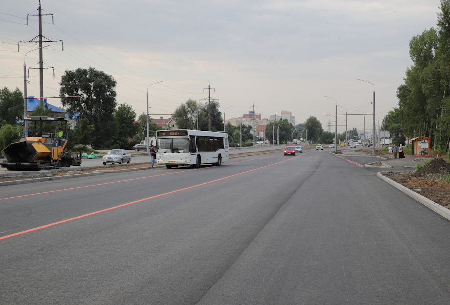 В Ростове-на-Дону окрыли движение легкового транспорта по путепроводу на улице Малиновского