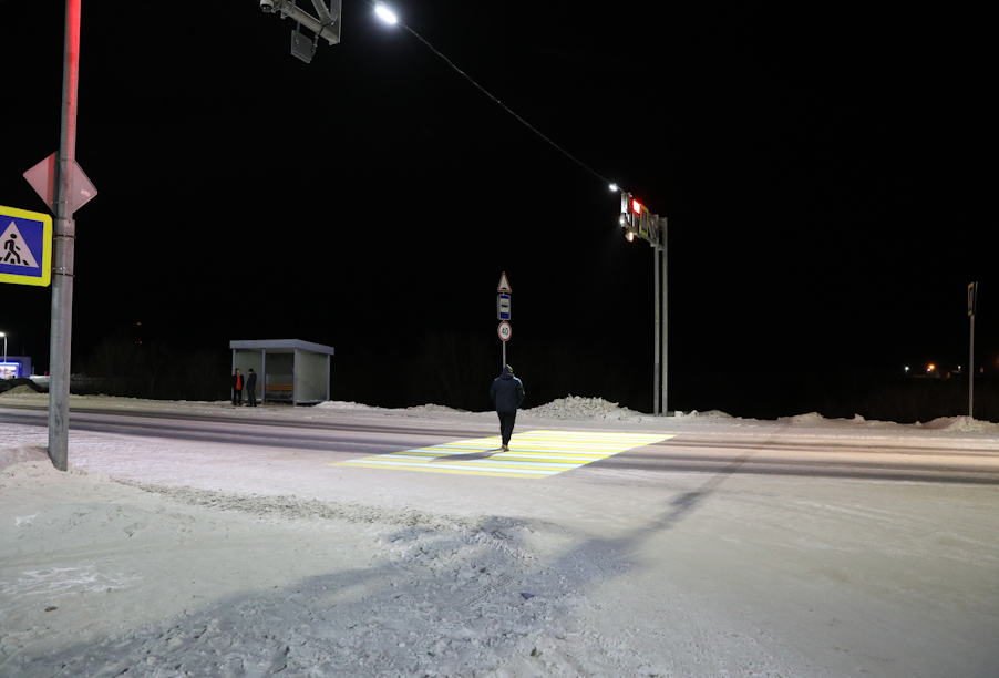 В Ненецком автономном округе появился первый проекционный пешеходный переход