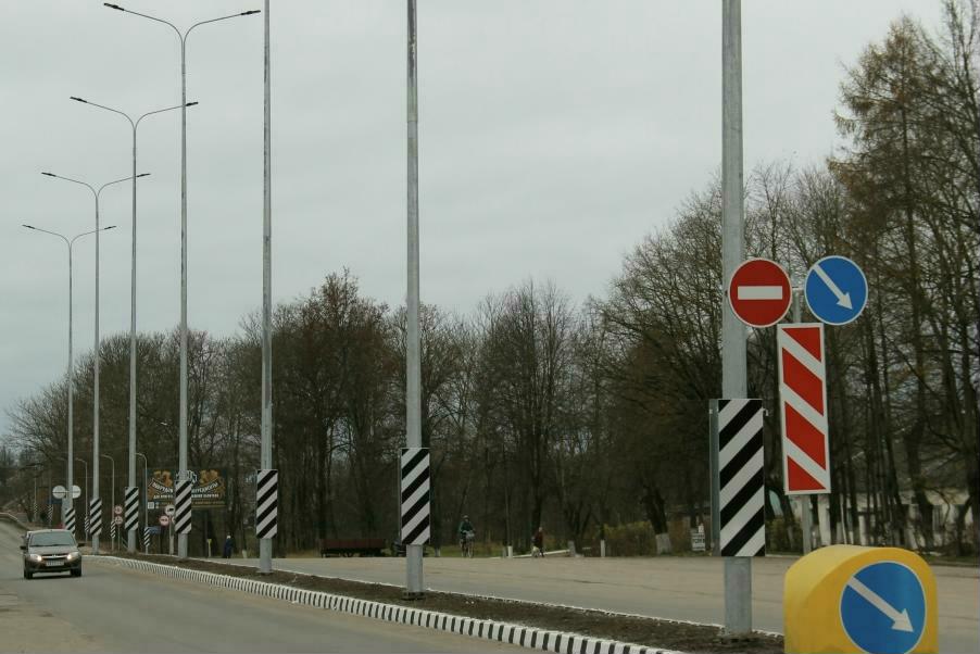 В Псковской области установили 116 фонарей на автодороге Опочка – Красногородск – граница с Латвийской Республикой