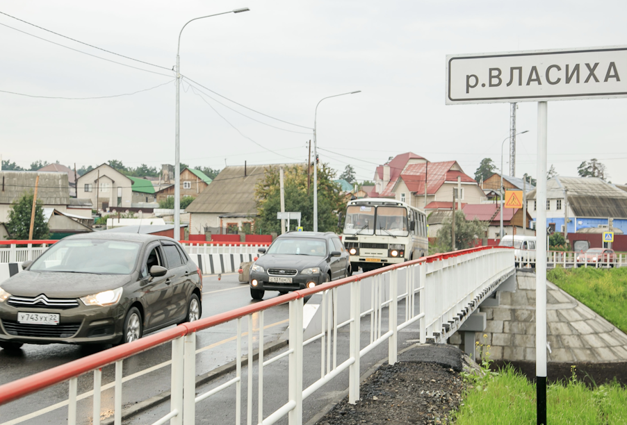 В Барнауле благодаря нацпроекту на месяц раньше открыли реконструированный мост во Власихе