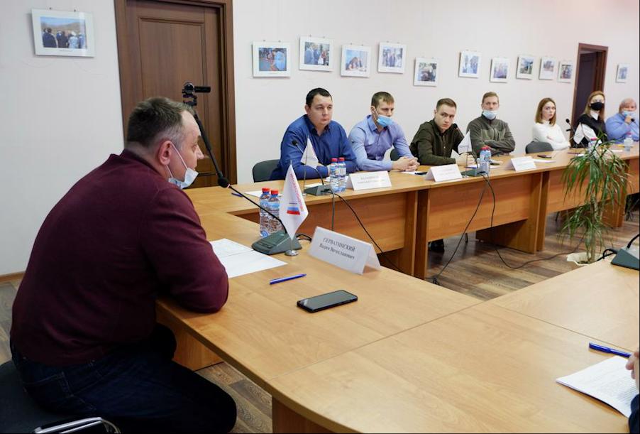 В Красноярске прошел обучающий семинар для общественных контролеров дорожного ремонта