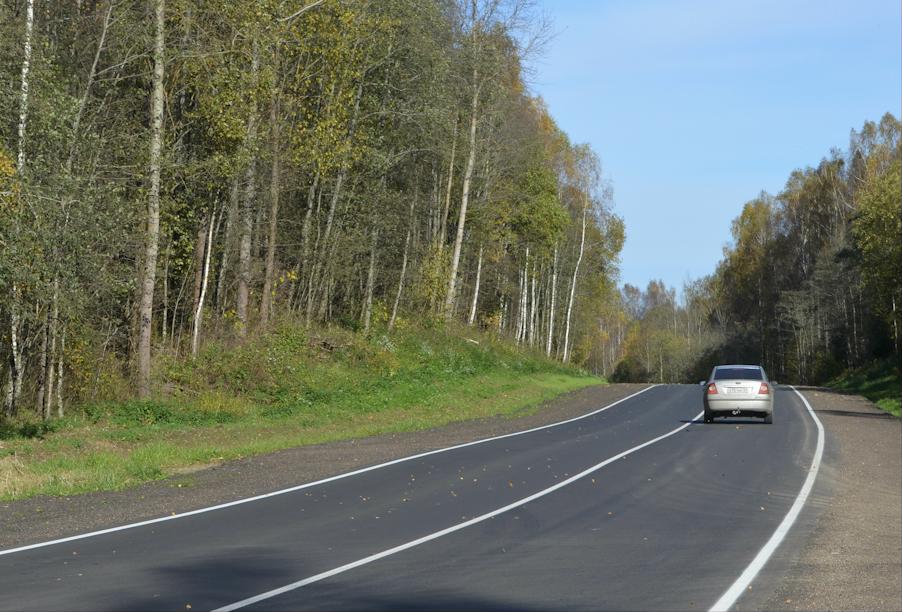 В Смоленской области завершается ремонт дороги, соединяющей четыре района