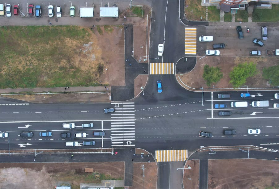 На улице Ленина в Курске в ДТП с автобусом пострадал 36-летний водитель легковуш