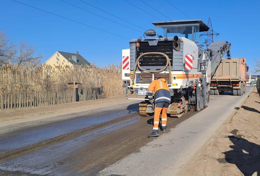 На объектах нацпроекта в Астрахани стартовал дорожный ремонт 