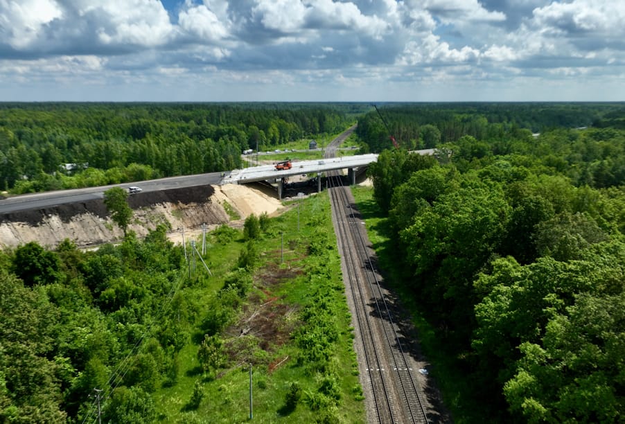 Строительство путепровода через железную дорогу на трассе Р-208 в Тамбовской области выполнено на 57 %