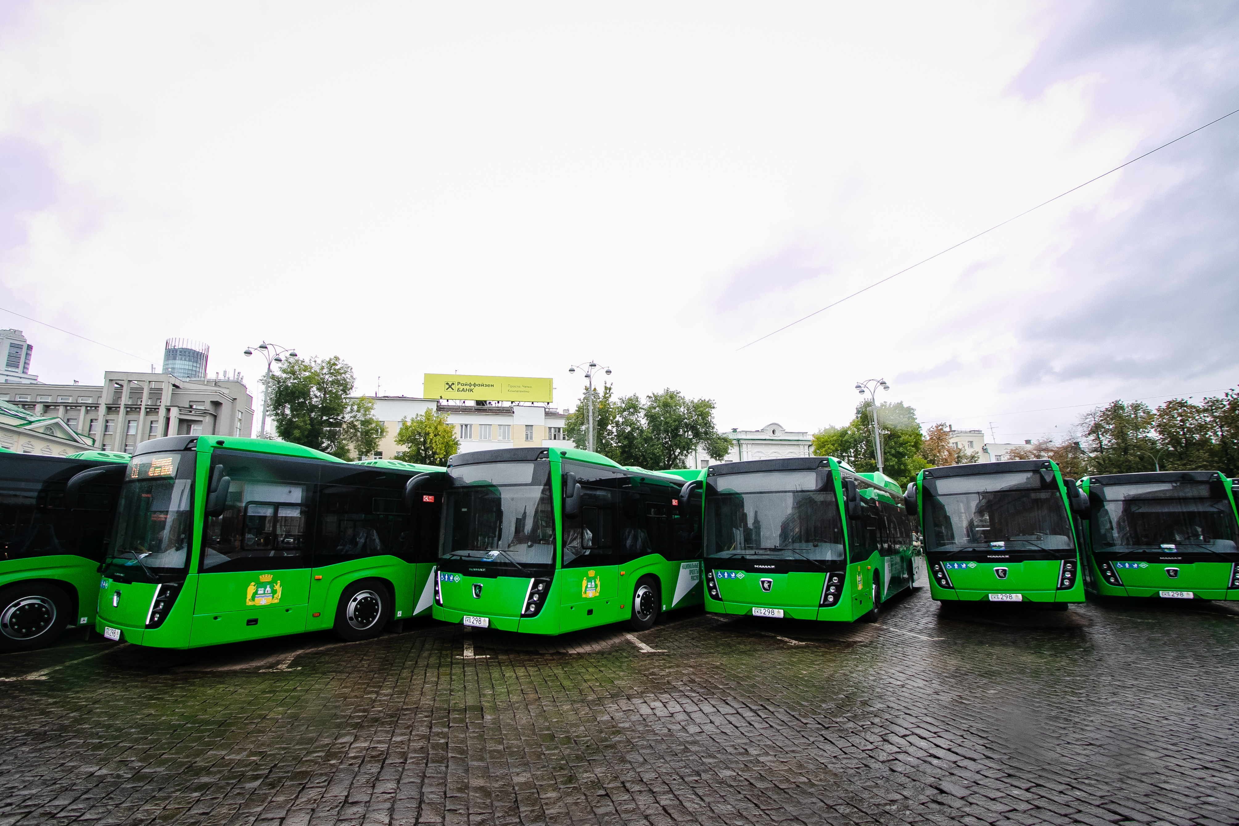 3 от рынка автобус. Автобусный парк Екатеринбург. Автопарк Екатеринбург. Автопарк ЕКБ.