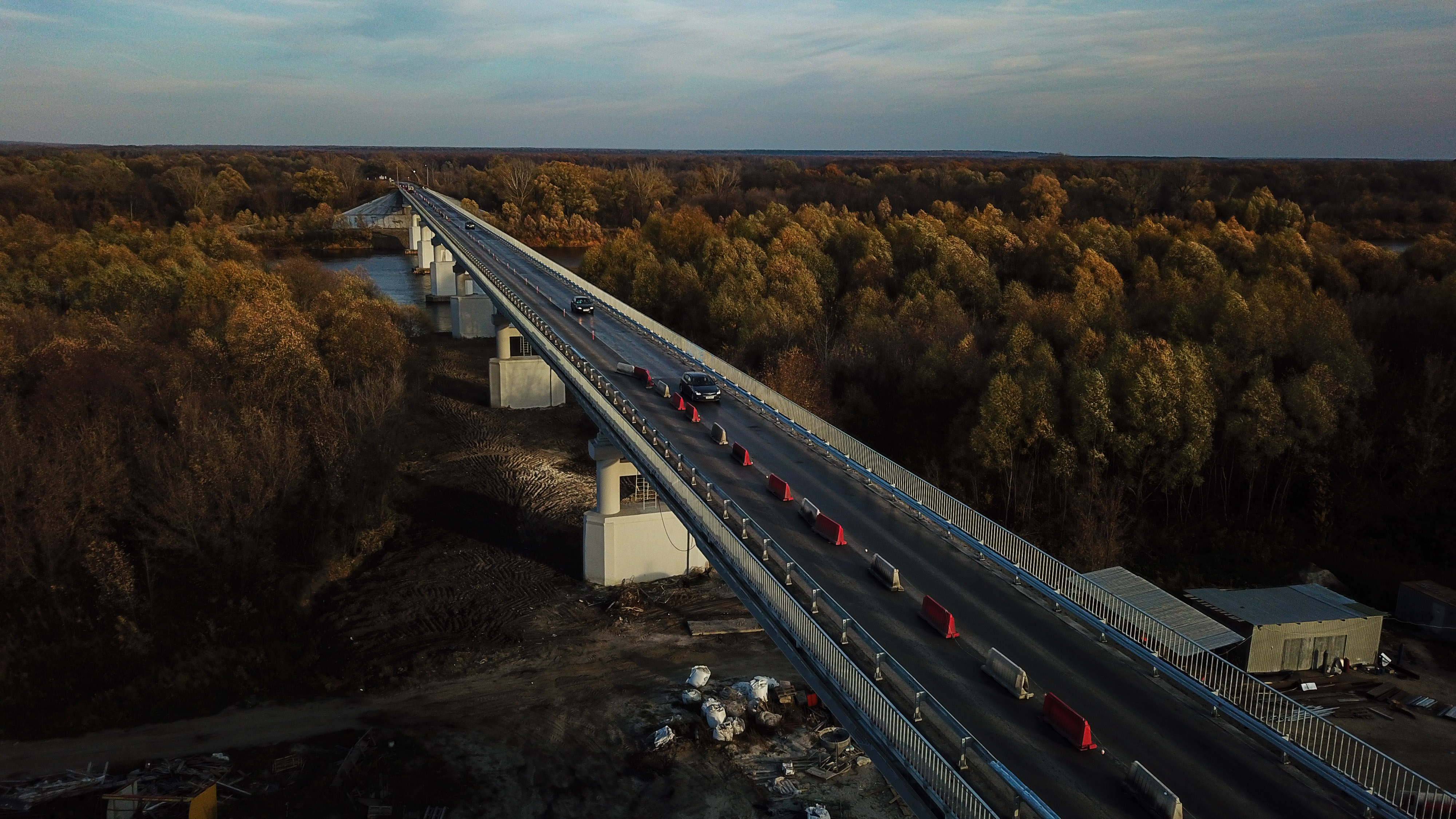 Мост через реку уды